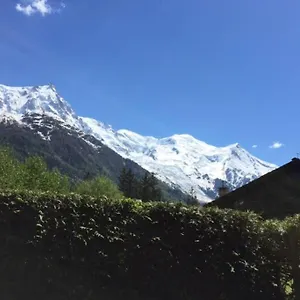 Apartment Au Calme Avec Jardin Et Vue Mont-blanc, Chamonix